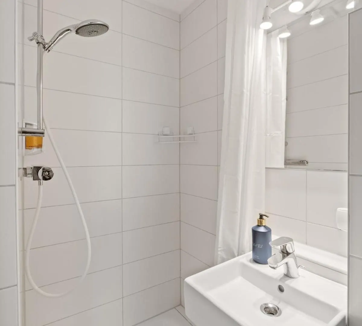 Smart City Apartment In Bestlage! Self Check-In, Neu! Keulen